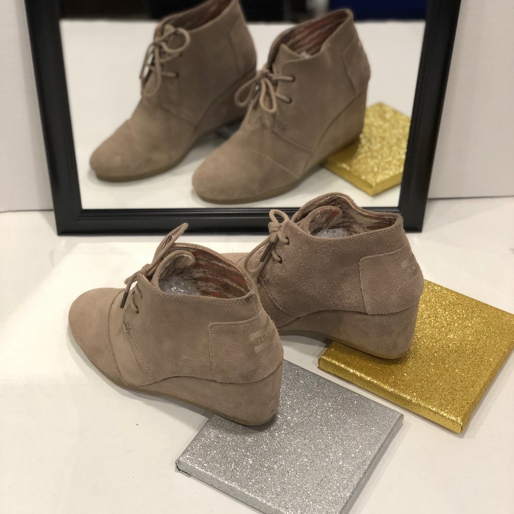 Toms Lace-up Wedges Size 9.5